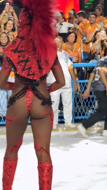 Iza Cantora