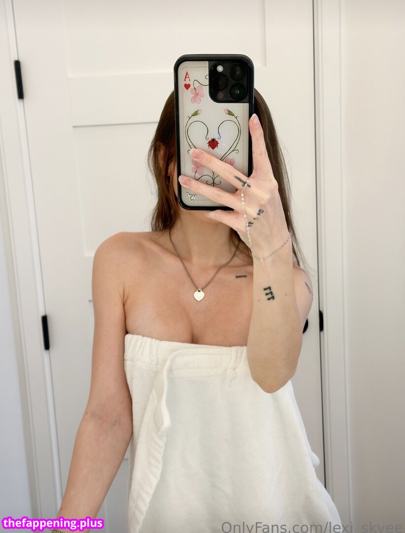 Katelyn Elizabeth / katelynelizabeth / nnayetakk Nude OnlyFans Photo #1243