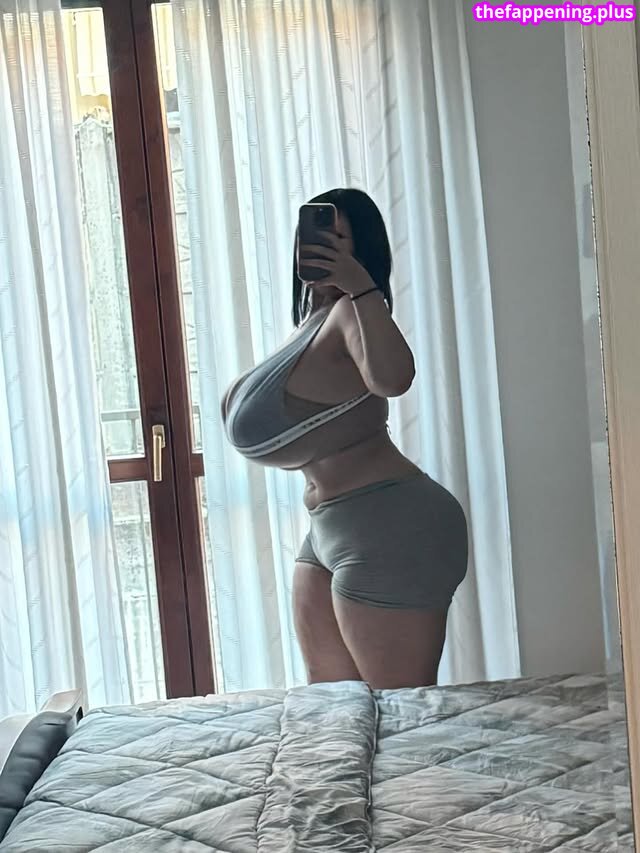 Mxmmytina / Vvalentinabonetalli Nude OnlyFans Photo #201